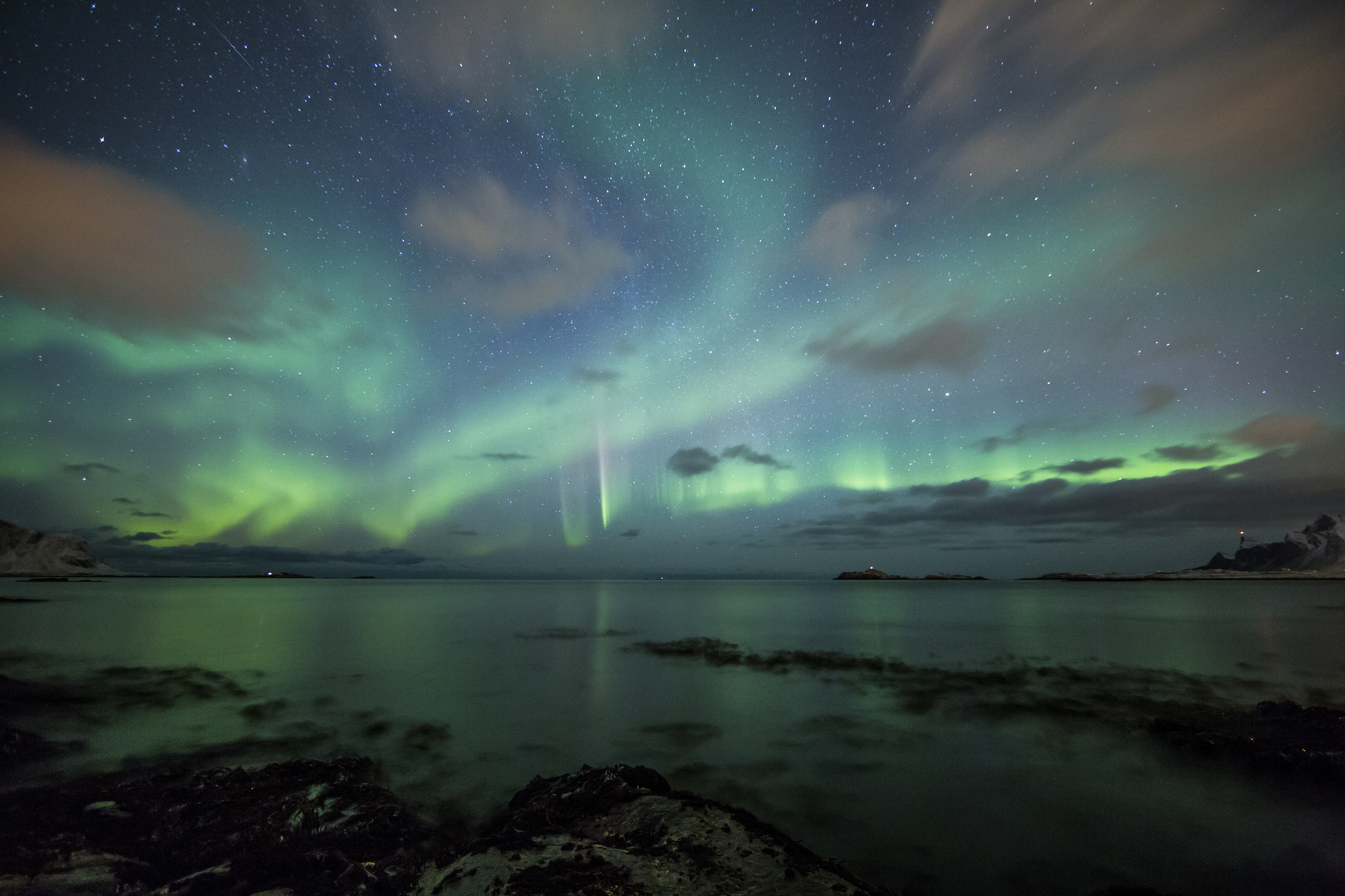 A beautiful sky filled with Glazing stars